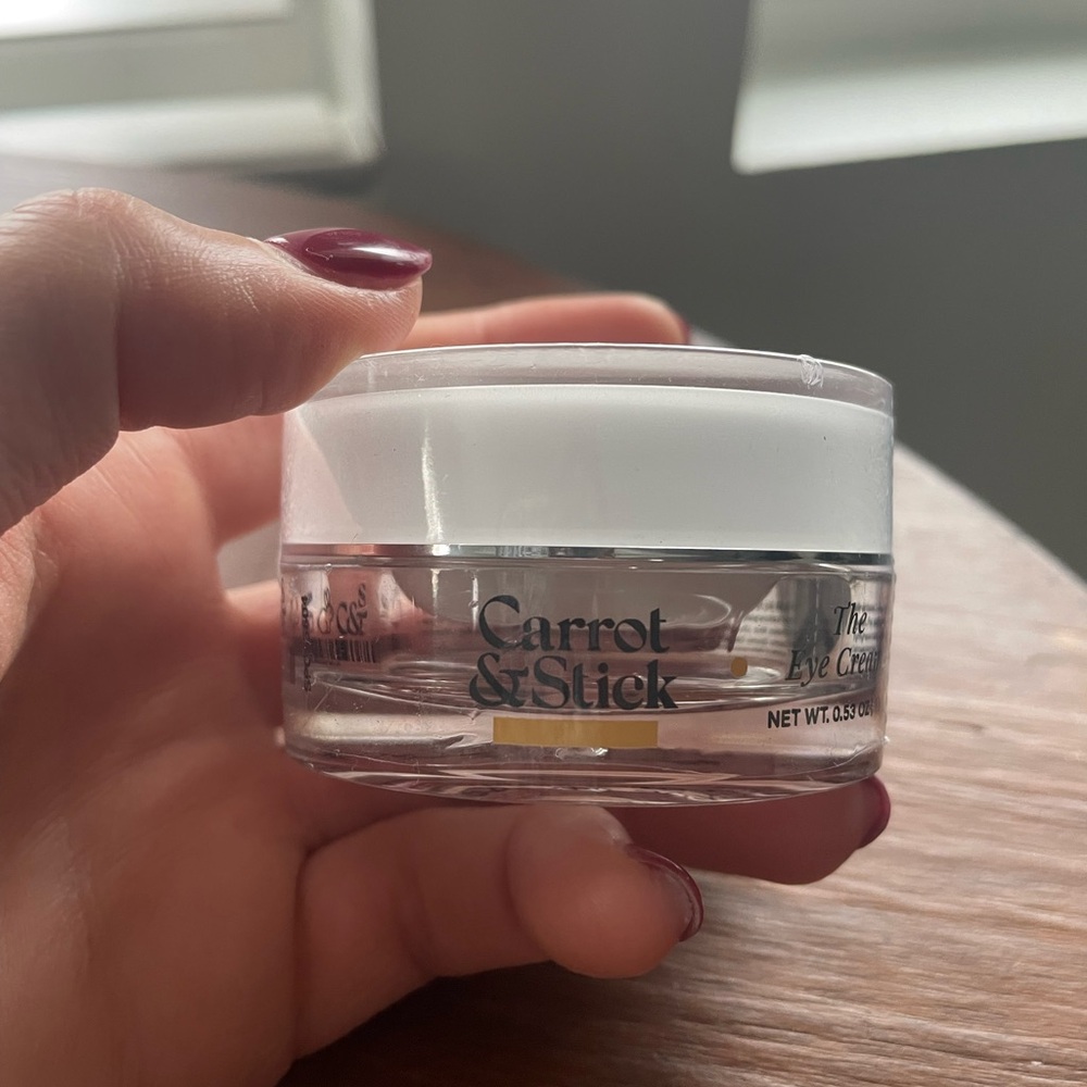 Carrot & Stick Hydrating Eye Treatment